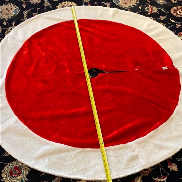 St. Nicks Choice Christmas Tree Skirt - Picture 7 of 7